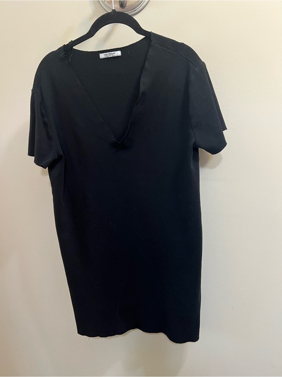 Zara Dresses & Skirts - Zara Trapaluc black short sleeve Black V-Neck A-Line Dress Size 19” Ptp